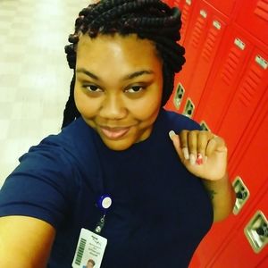 Meet your Posher, Deneshia